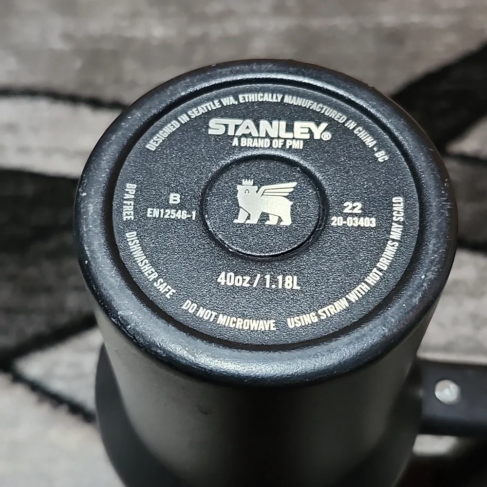 STANLEY BUNDLE THERMOS & QUENCHER H2.0 FLOWSTATE TUMBLER & QUICK FLIP GO BOTTLE - Picture 8 of 16